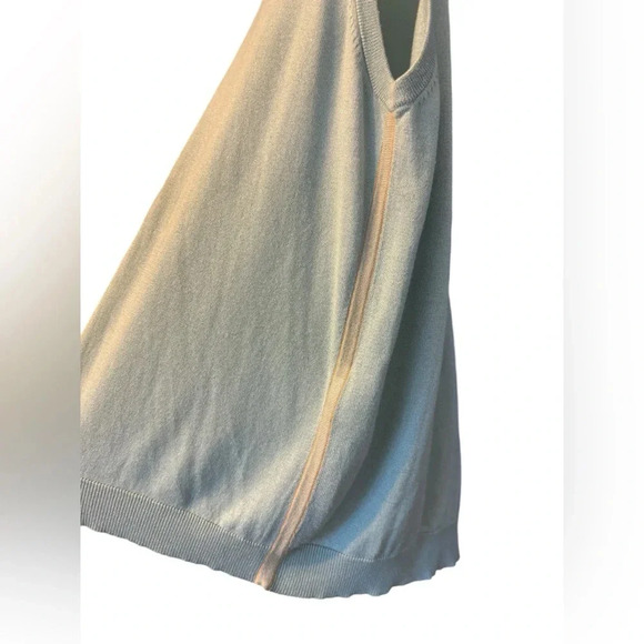 Ted Baker Men's Silk Blend Light Blue Lightweight V Neck Sweater Vest Size 4 - Picture 2 of 5